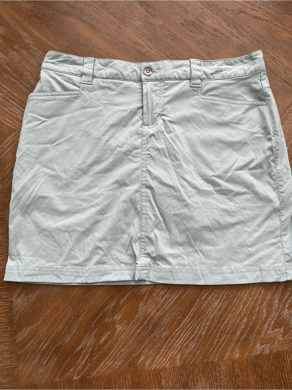 Eddie Bauer Pale Blue Women's Skort with Front Seam